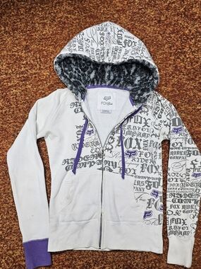 Y2k Grail Fox Racing Women's White & Purple Sasquatch Faux Fur Lined Hoodie